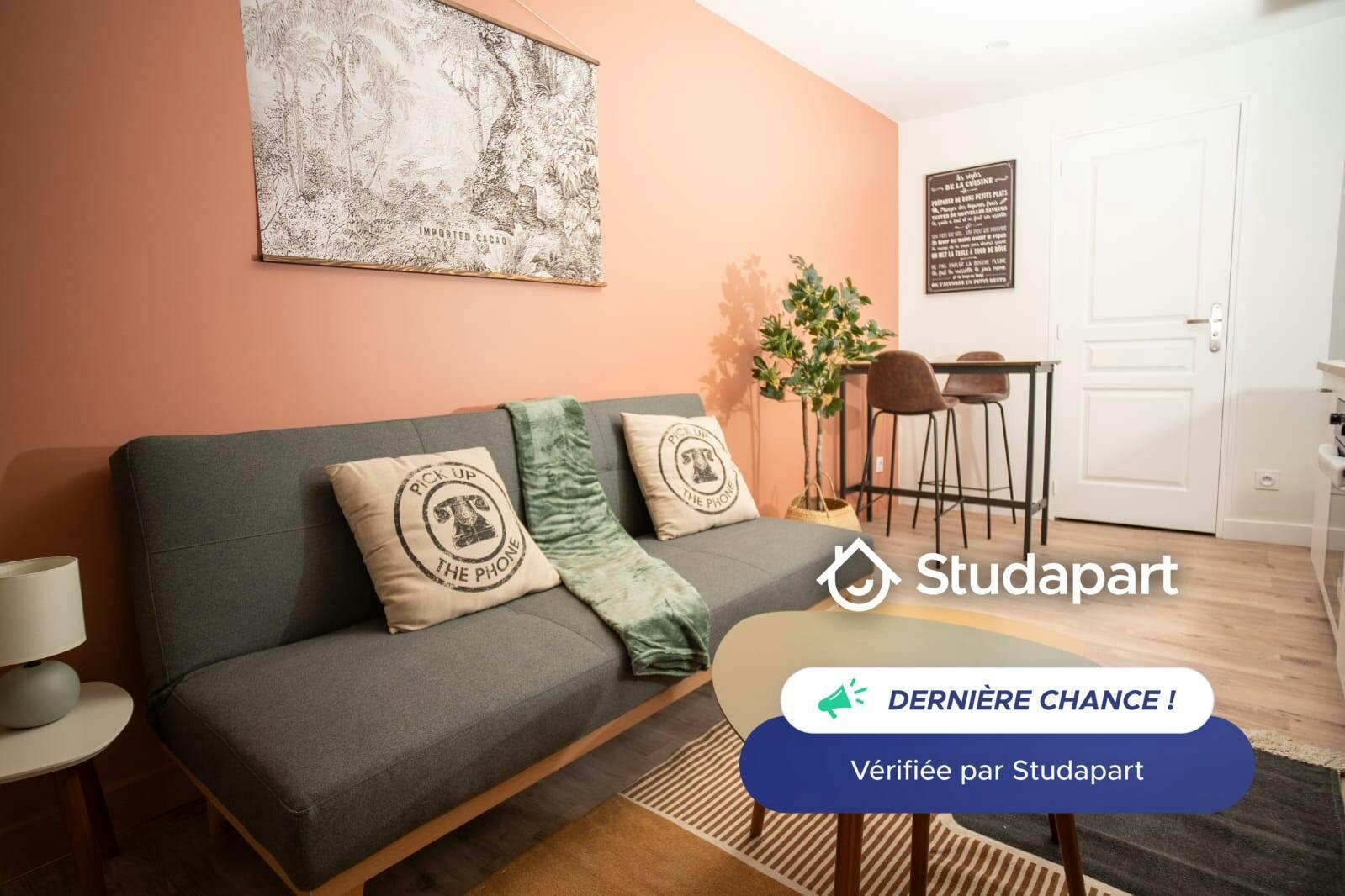 Appartamento in affitto a 430 € al mese a Valenciennes, Rue de l'Âtre de Gertrude