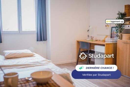 Apartment for rent on Rue Rouget de Lisle, Issy-les-Moulineaux