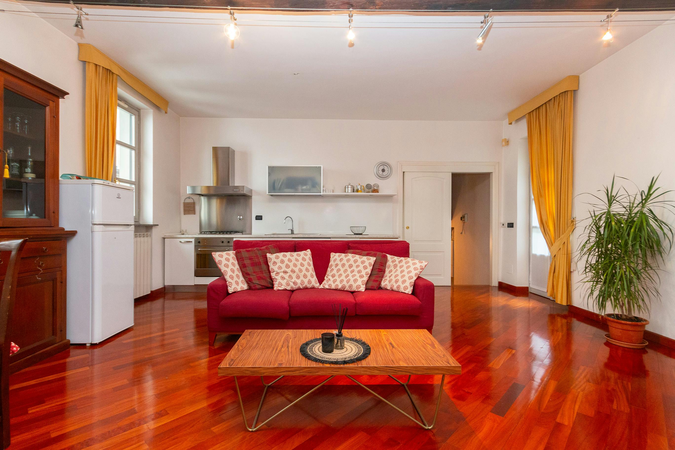 Appartamento in affitto a 1500 € al mese a Turin, Via San Domenico