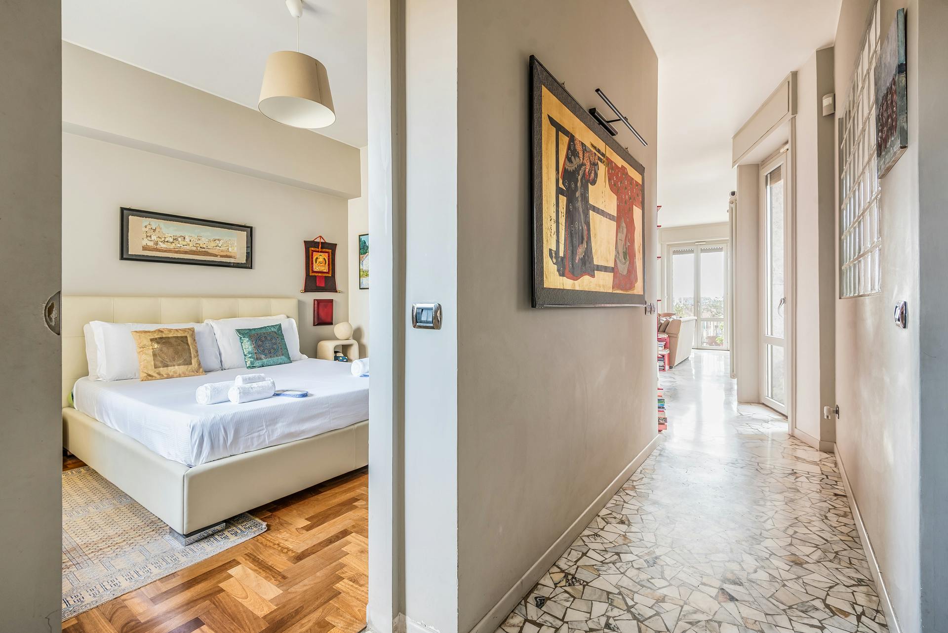 preview gallery tile