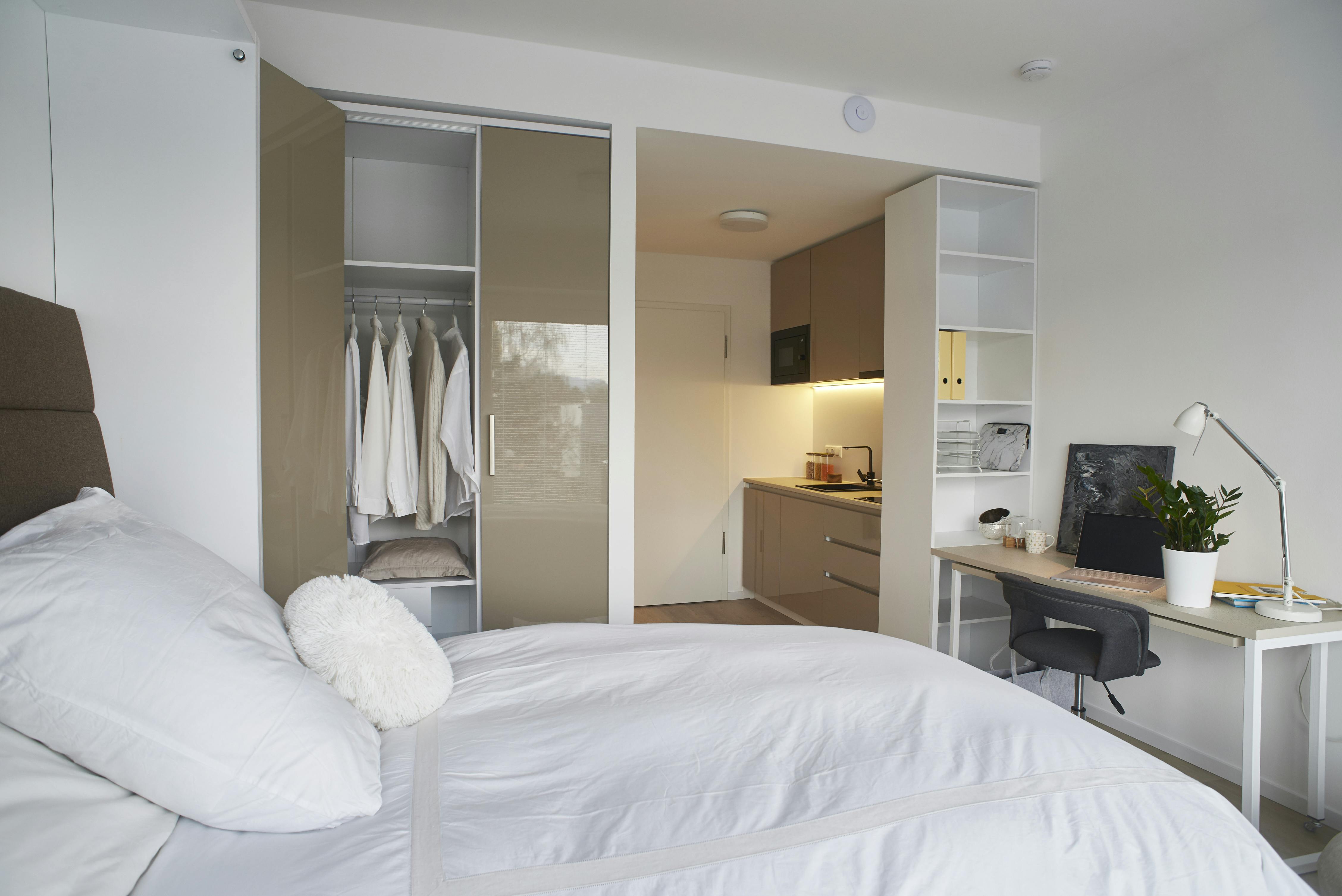 Studio for rent for €955 per month in Frankfurt am Main, Heddernheimer Landstraße