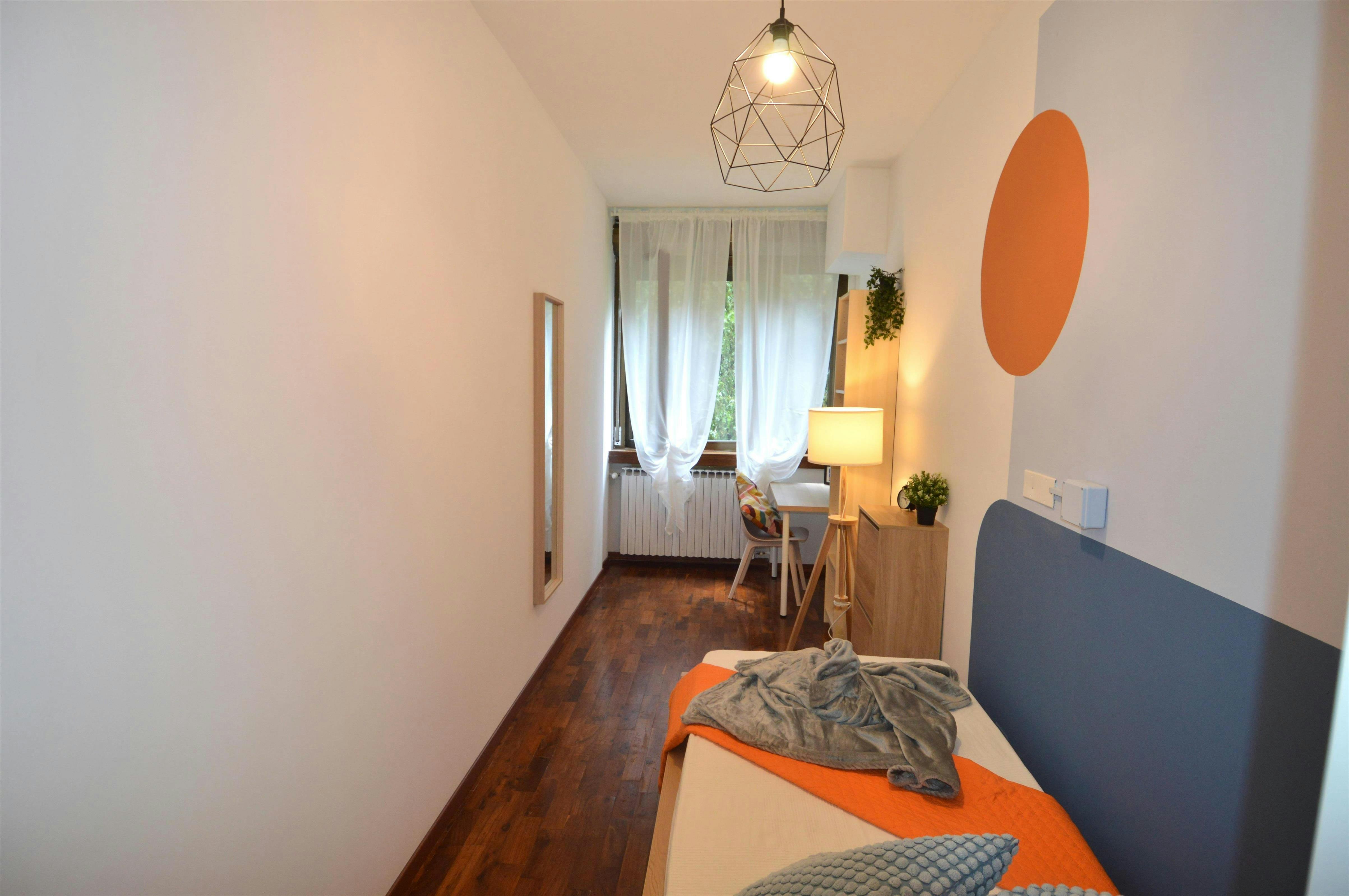 Private room in Via Pietro Giardini, Modena (1640509) room image 1
