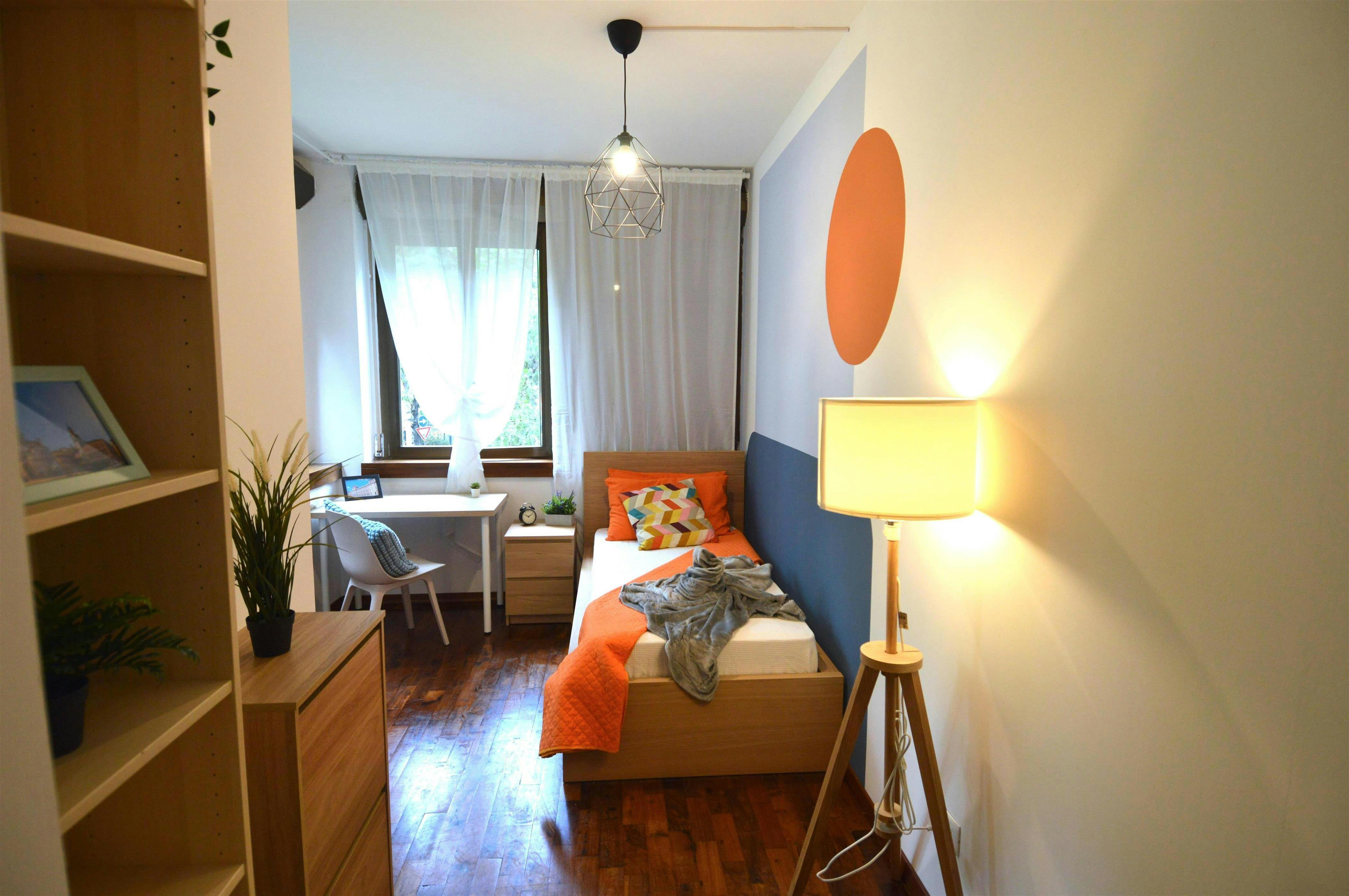 Private room in Via Pietro Giardini, Modena (1640516) room image 1