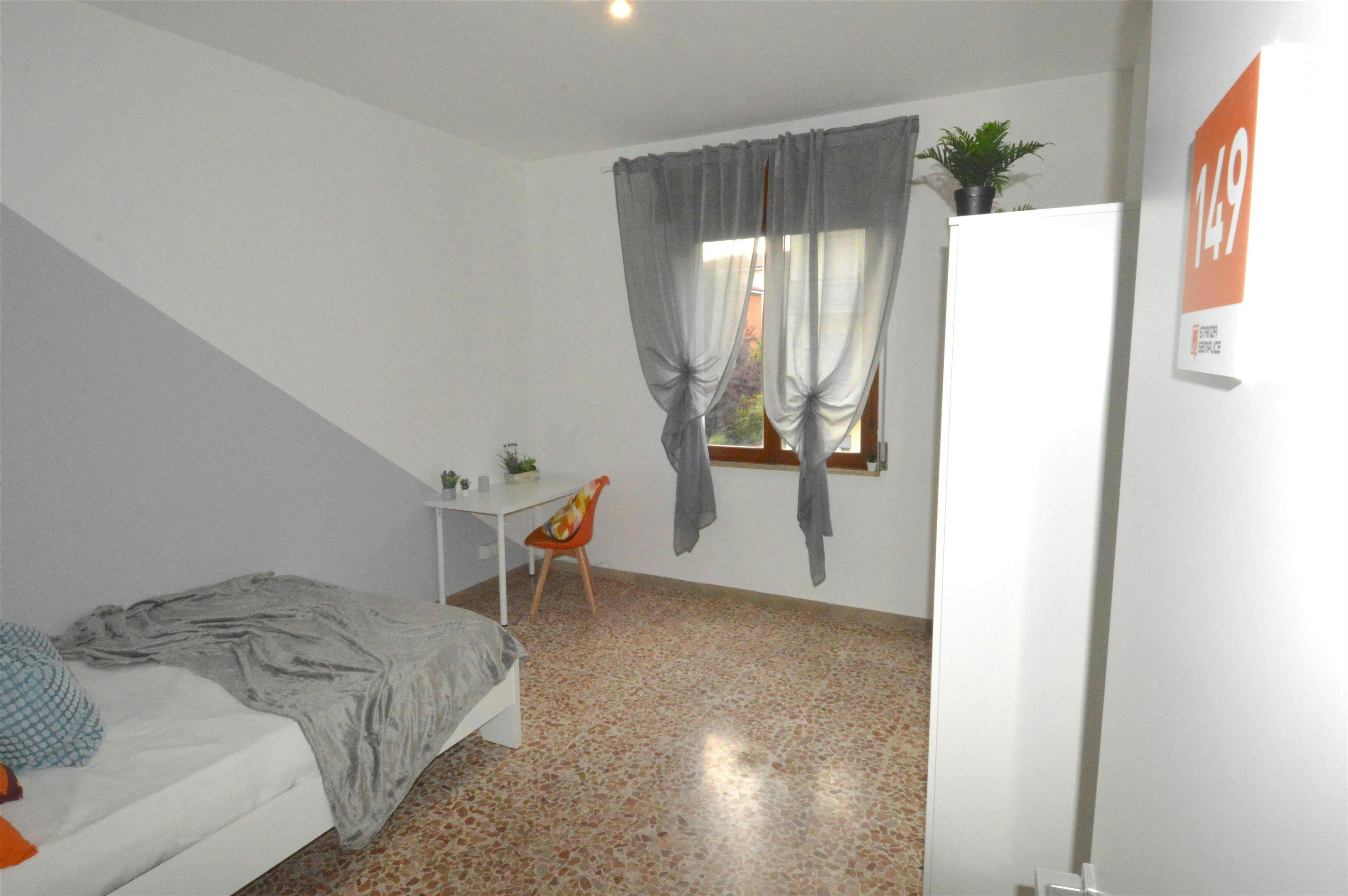 Via Barbato Zanoni, Modena preview
