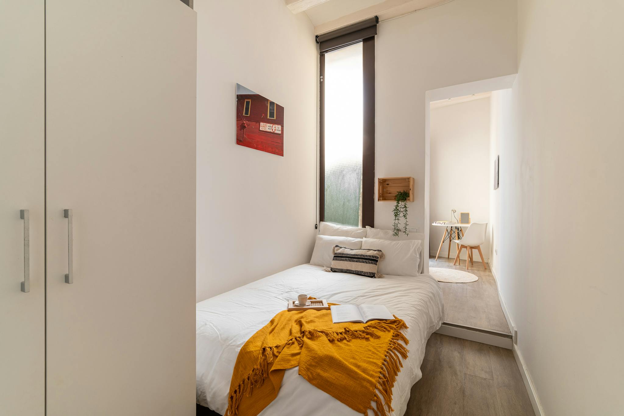 Carrer de l'Hospital, Barcelona preview