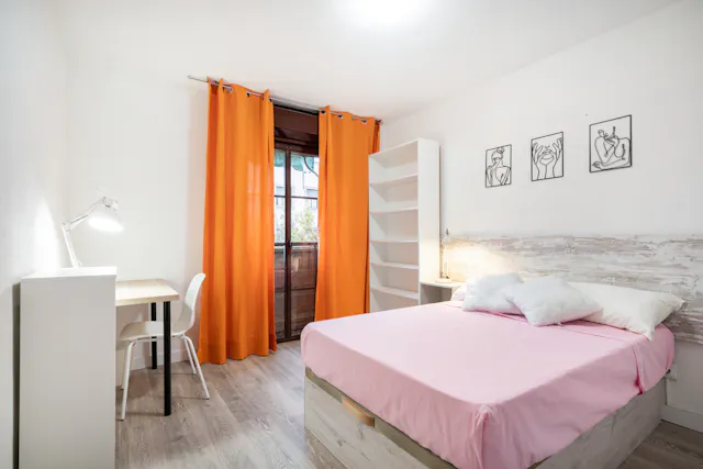 Private room in Calle Matilde Hernández, Madrid (1640576) room image 1