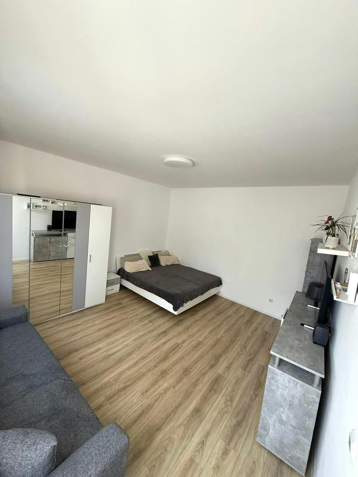 Apartment for rent for €1,250 per month in Mannheim, Rheingoldstraße