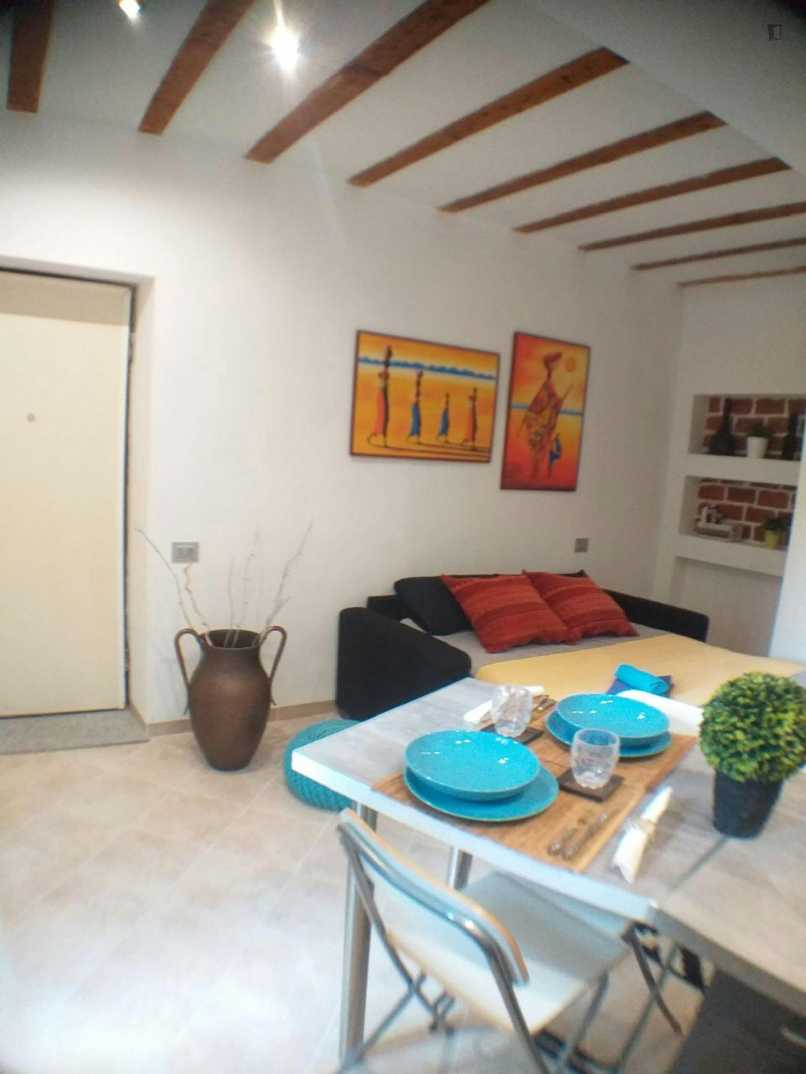 Apartment for rent for €900 per month in Milan, Via della Chiesa Rossa