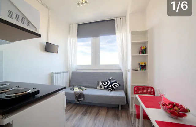 1-Bedroom Apartment in Viale Principe Amedeo, Rimini (1640641) room image 9