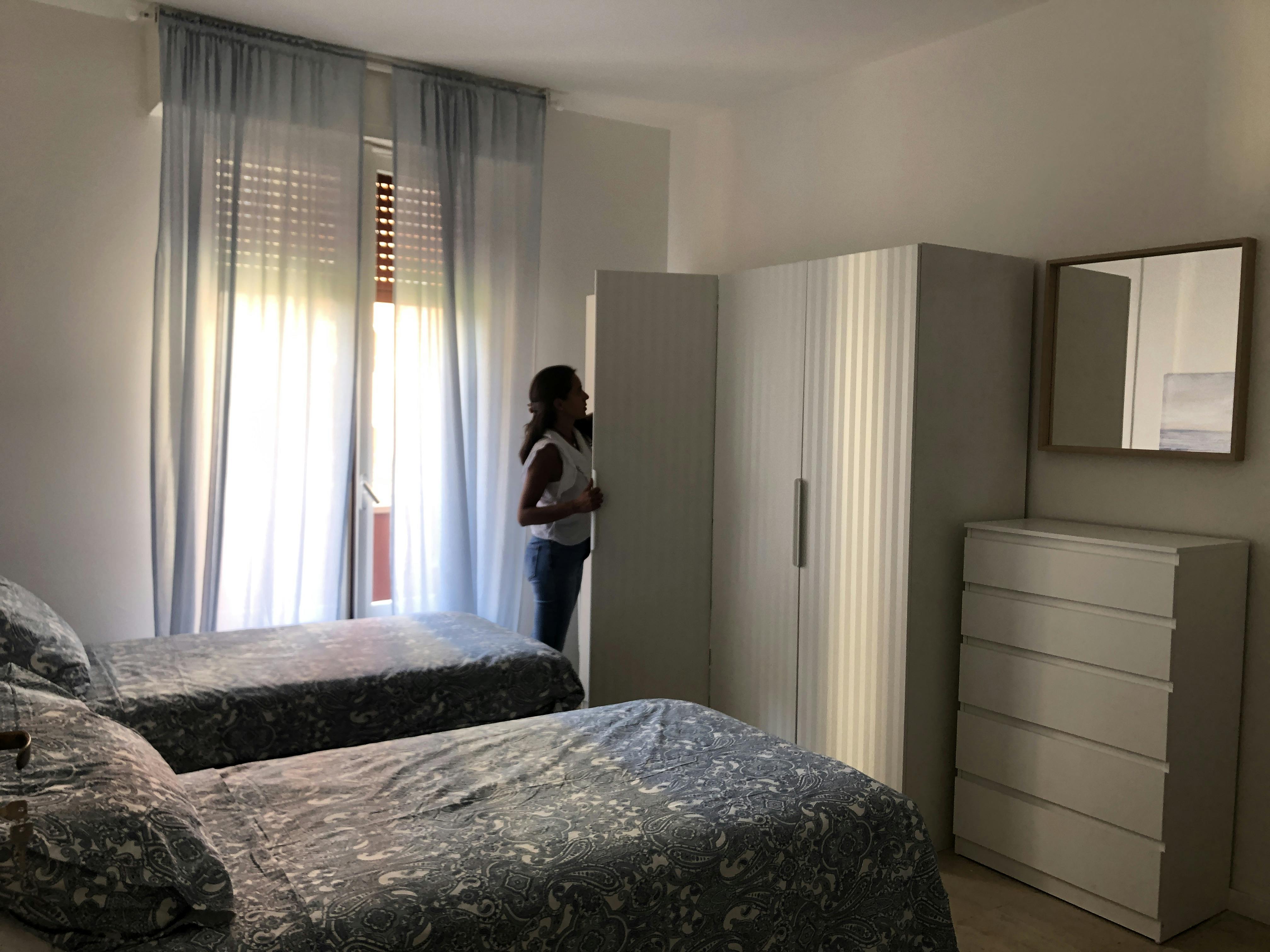 Shared room for rent for €420 per month in Milan, Via Luigi Scrosati