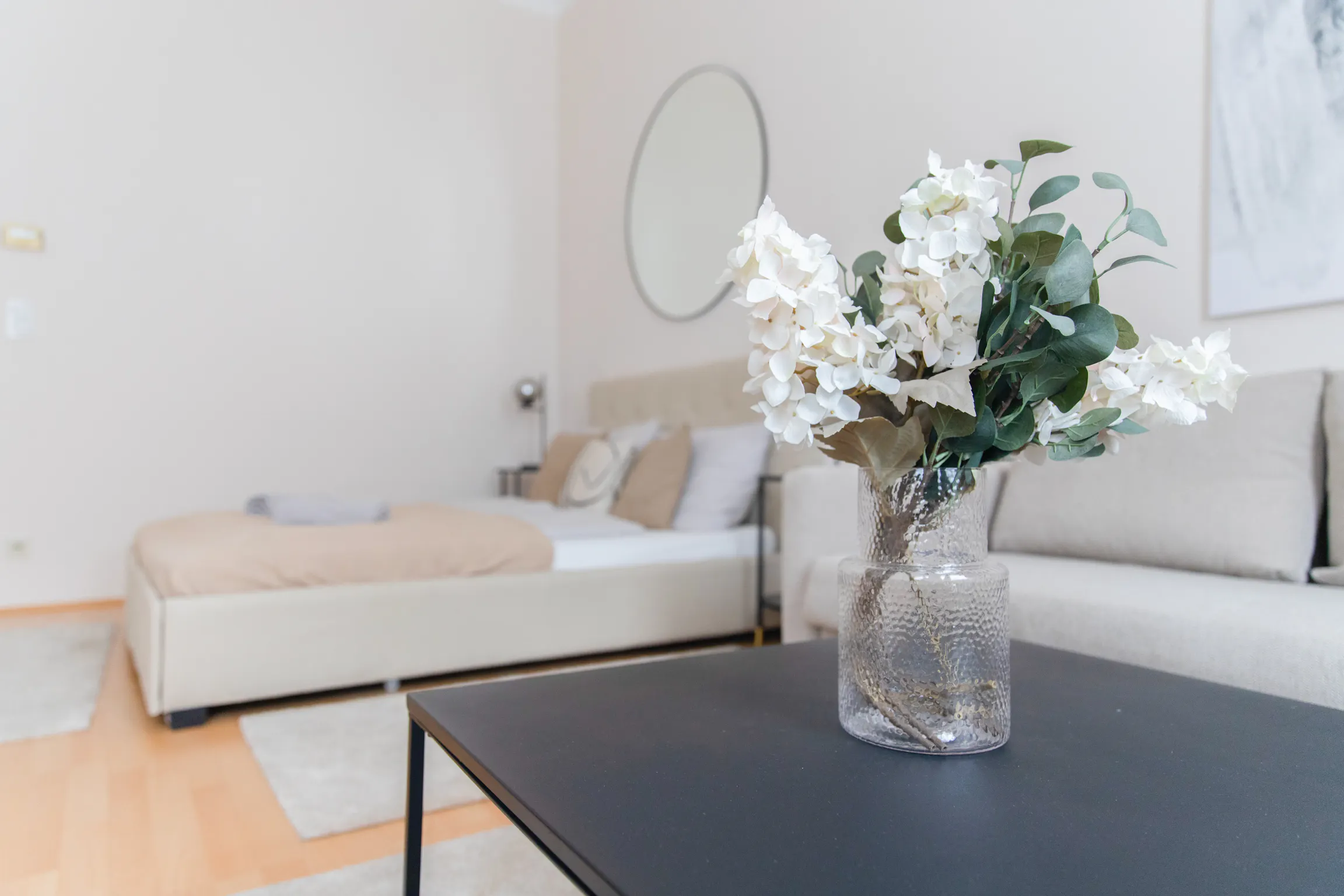 2-Bedroom Apartment in Wiedner Gürtel, Vienna (1640693) ROOM 2