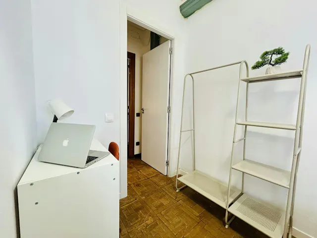 Private room in Carrer de Balmes, Barcelona (1640721) room image 2