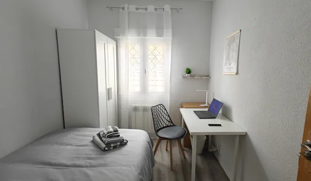 Shared room in Vía Lusitana, Madrid (1640897) room image 1