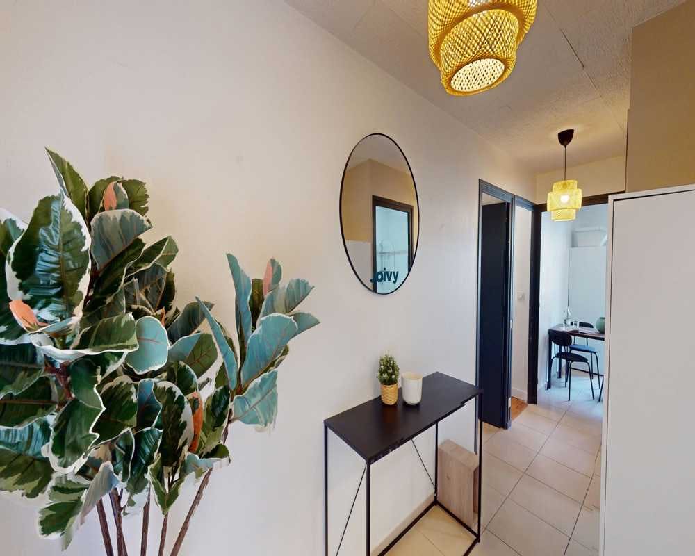 Private room in Rue d'Austerlitz, Lyon (1641000) room image 1