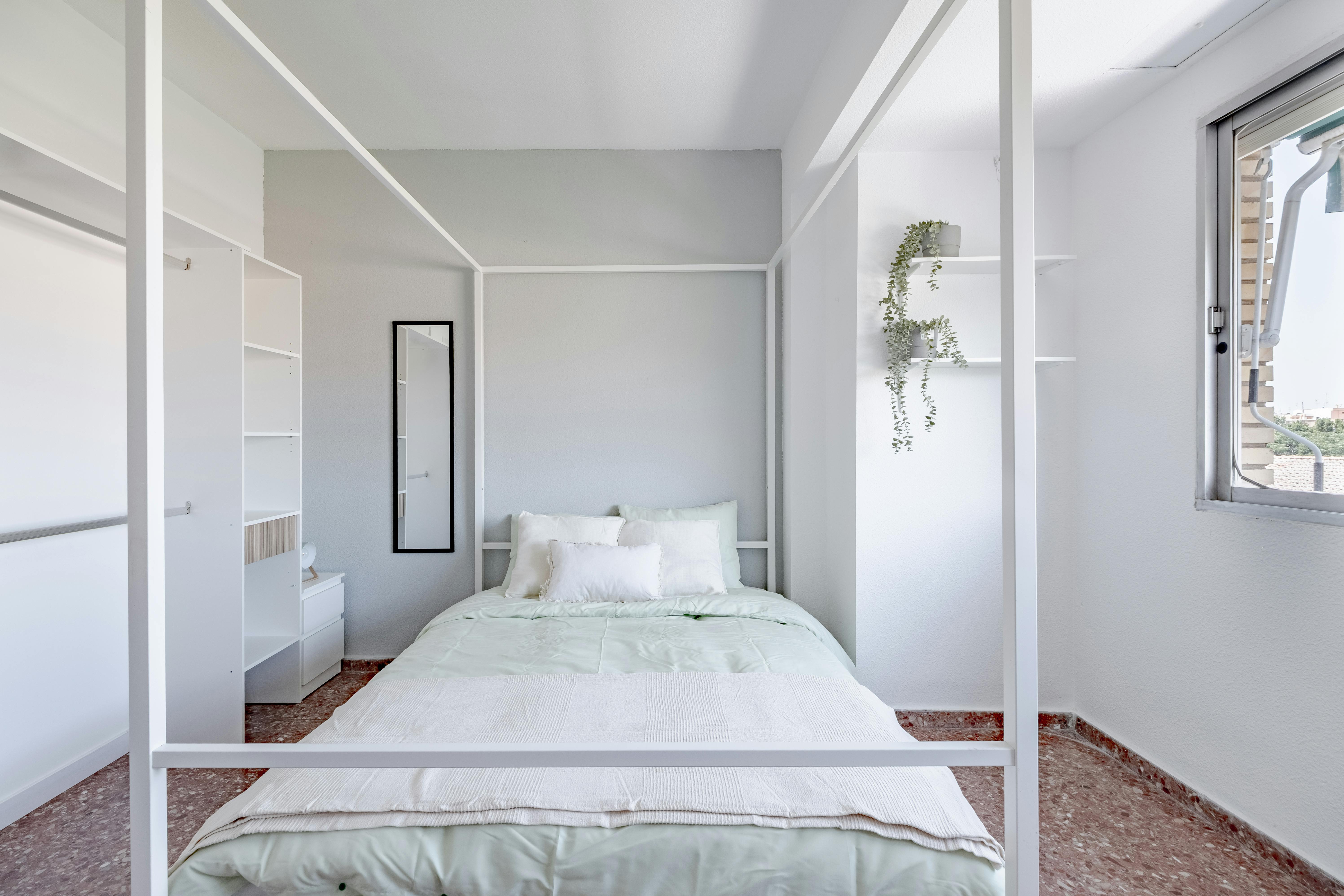 Single room Aldaia, 1 bed, 12m² — photo 7