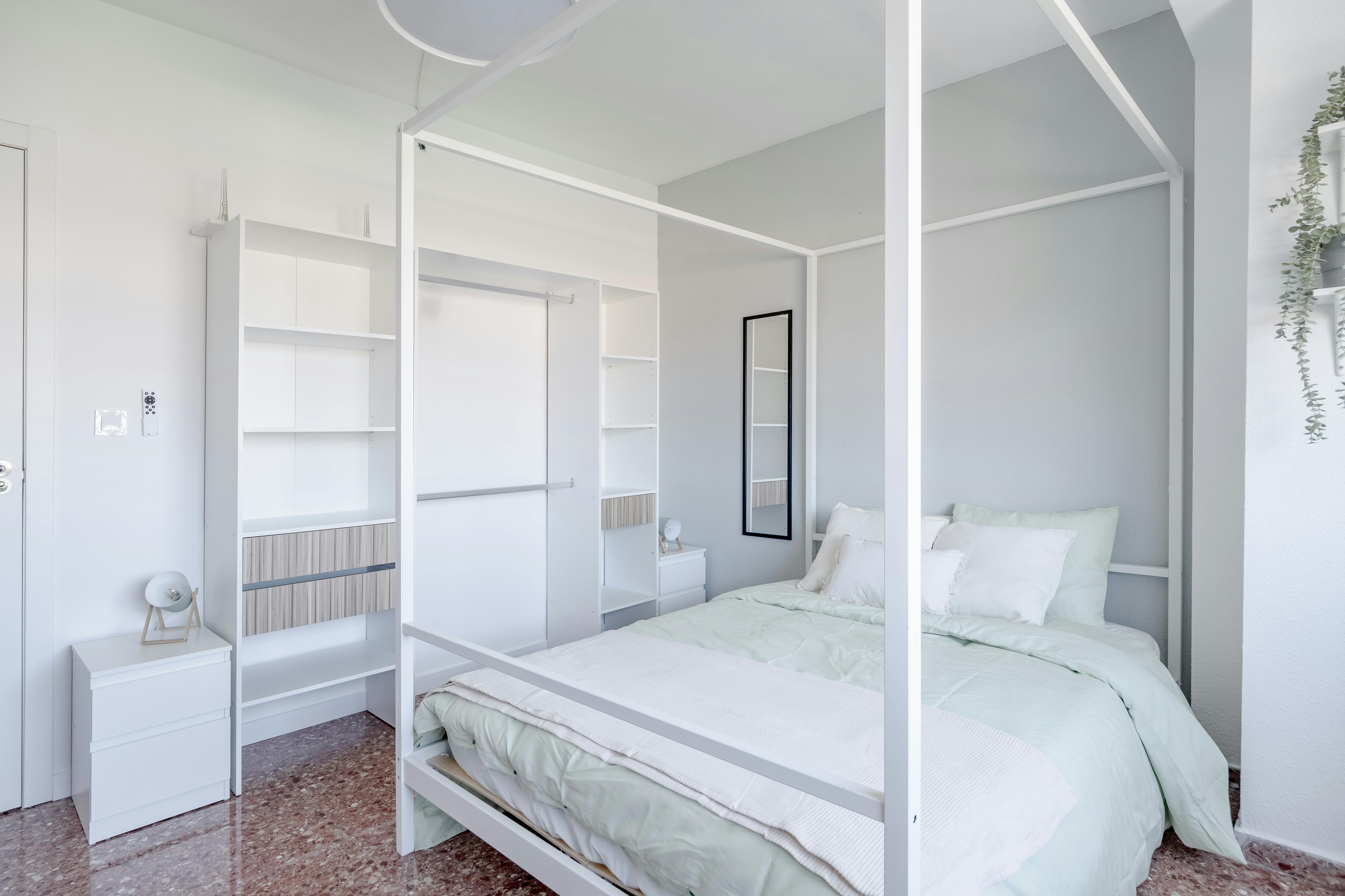 Single room Aldaia, 1 bed, 12m² — photo 1