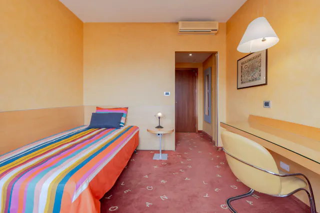 Private room in Lungo Dora Napoli, Turin (1641184) room image 1