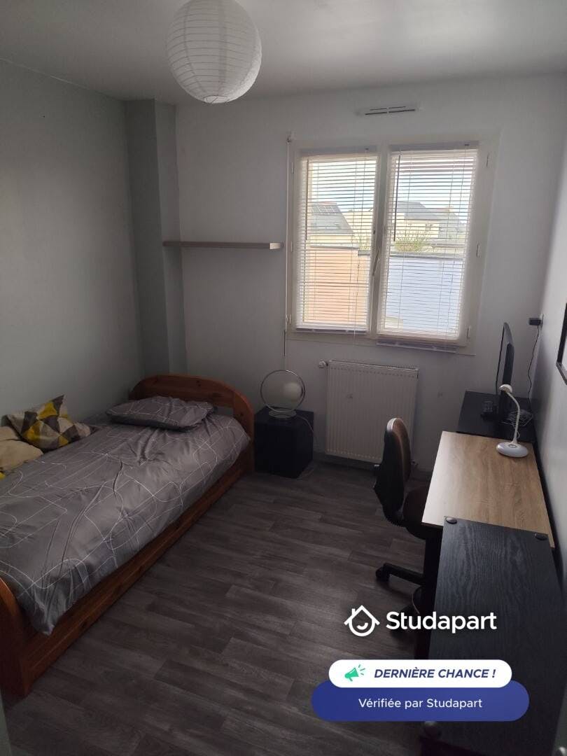 Дом сдается в аренду за 400 € в месяц в Trélazé, Rue André Malraux