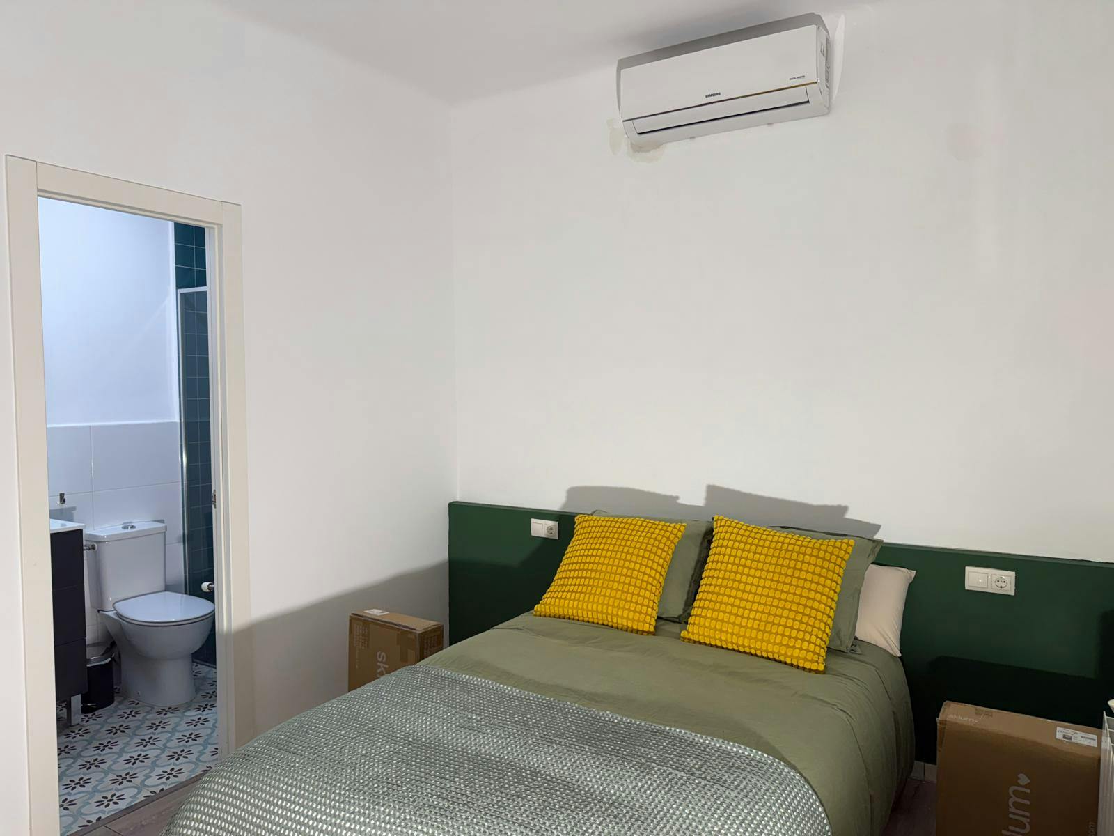Single room Cerdanyola Del Vallès, 1 bed, 13m² — photo 21