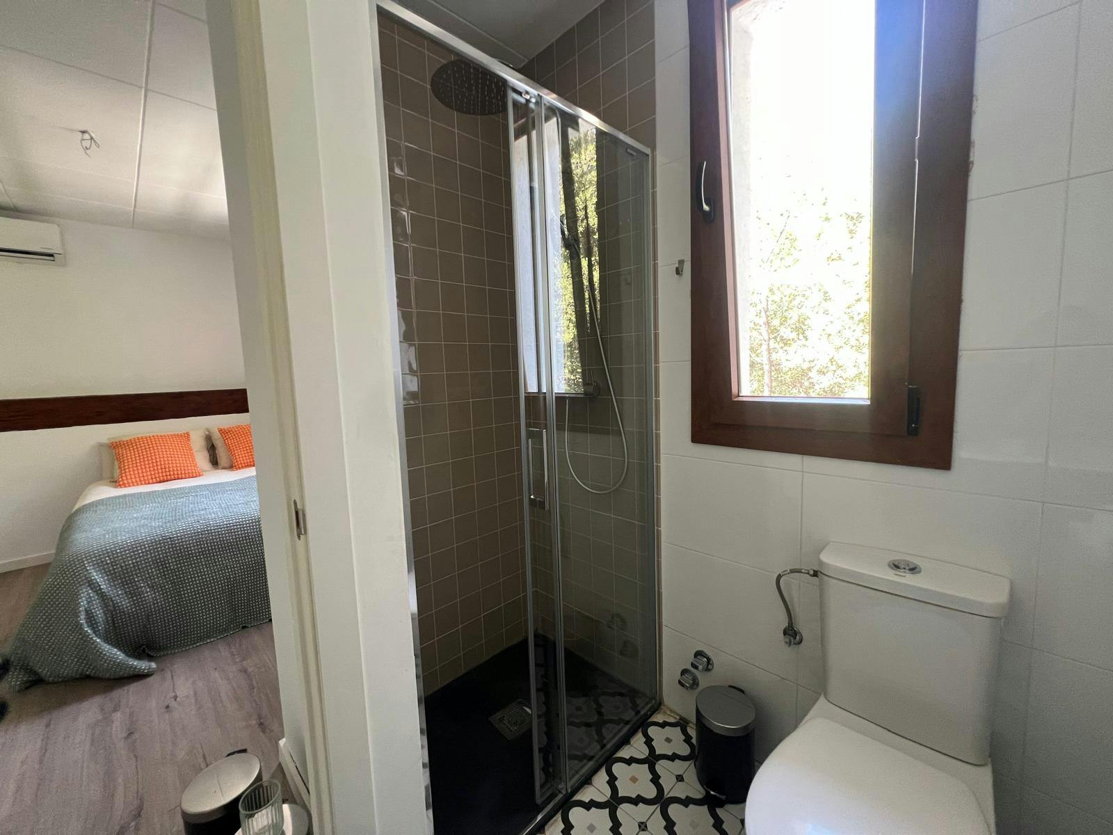 Single room Cerdanyola Del Vallès, 1 bed, 13m² — photo 19