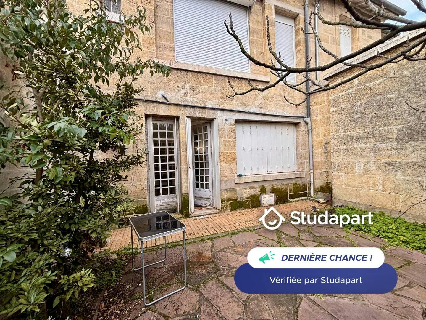 Apartment for rent for €1,010 per month in Bordeaux, Rue Frantz Despagnet