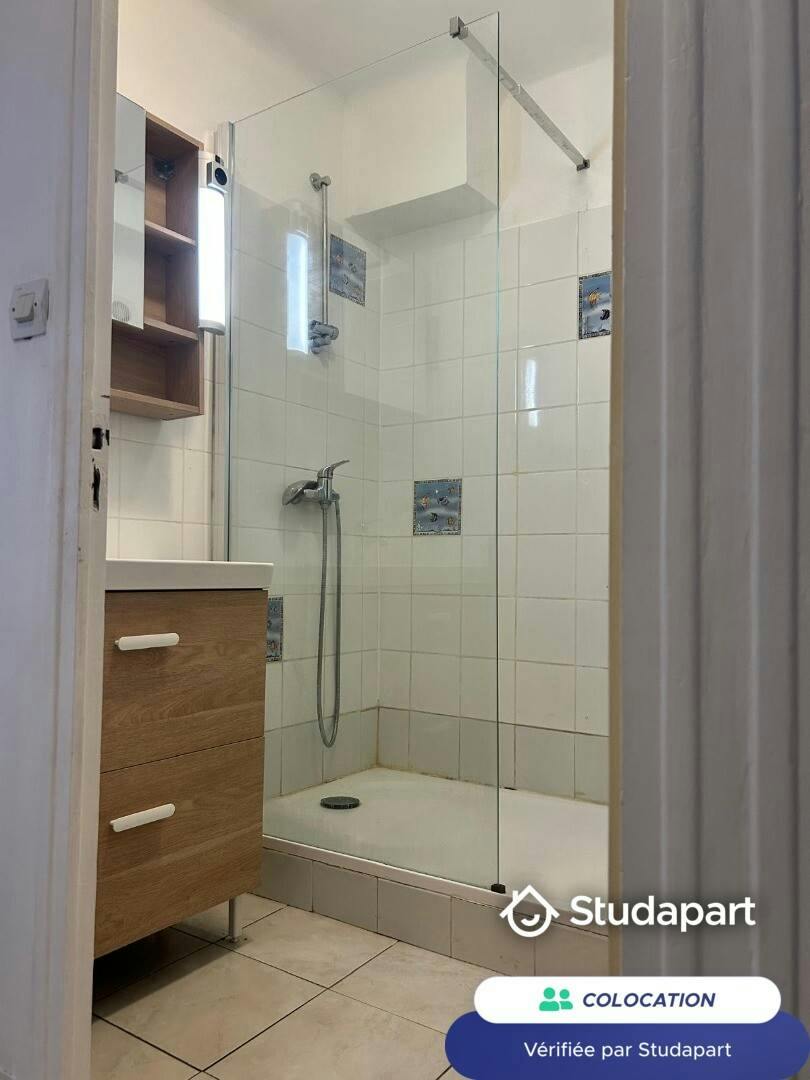 Private room for rent on Rue Edouard Deiss, Marseille - Vue 5