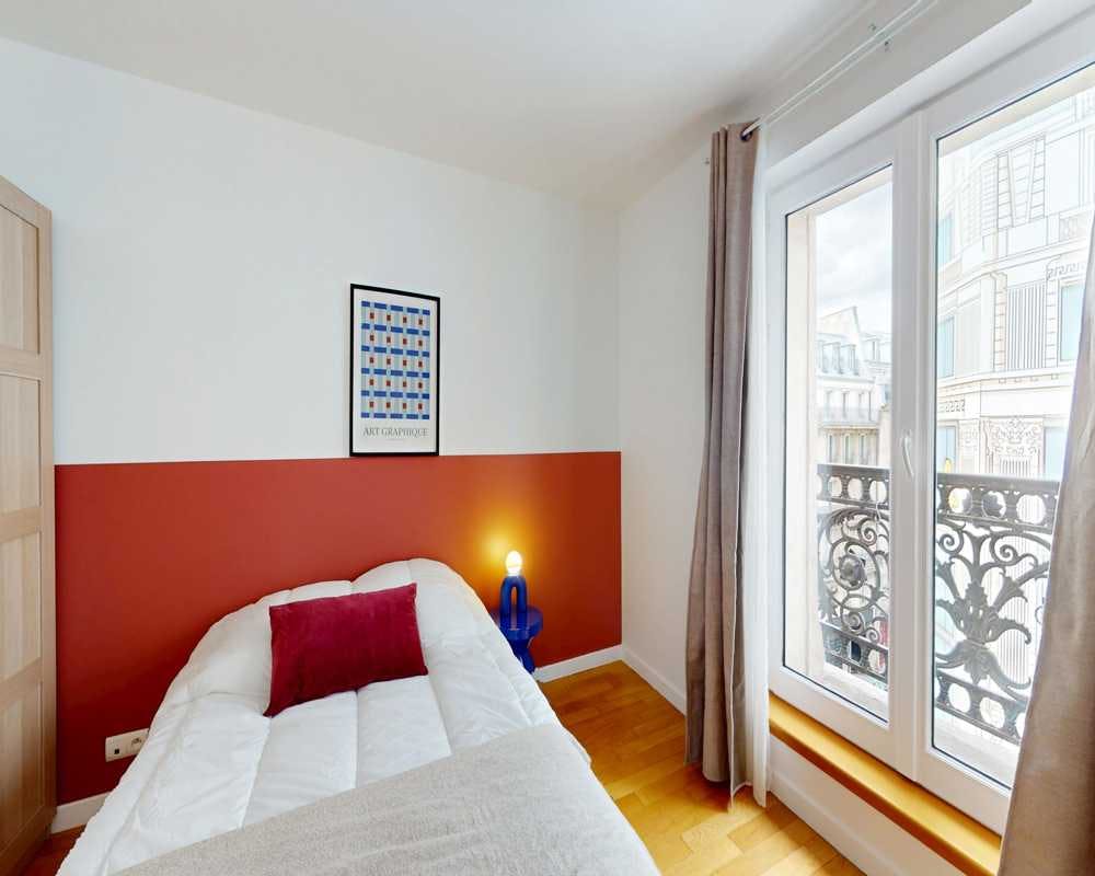 Private room in Rue de Rivoli, Paris (1641751) room image 2