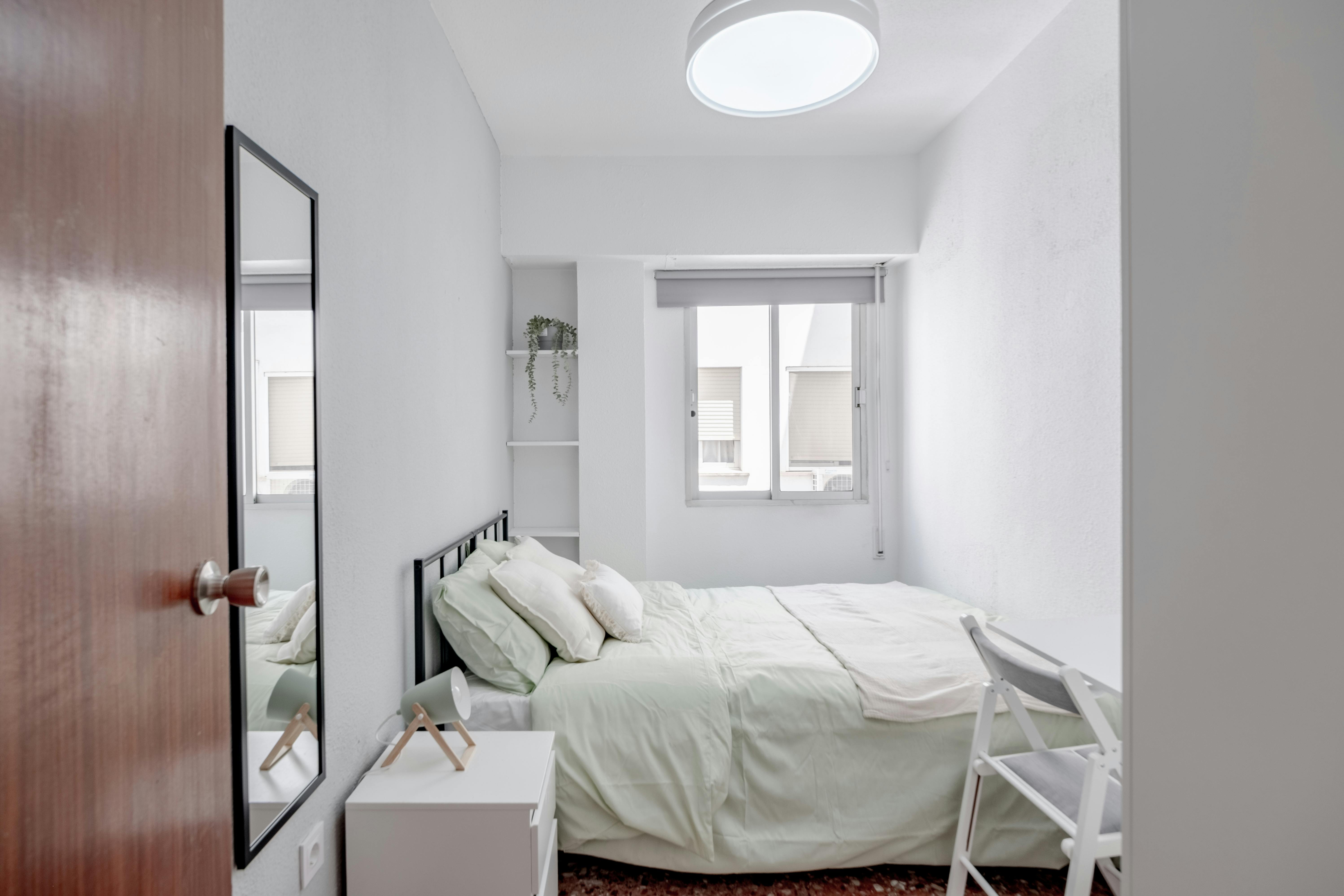 Отдельная комната сдается в аренду за 275 € в месяц в Aldaia, Carrer Dissabte