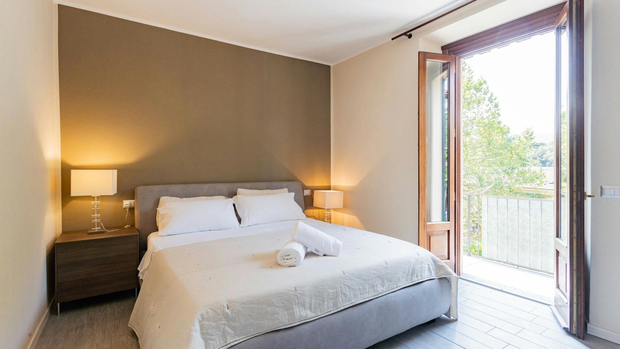 Apartment for rent for €1 per month in Cernobbio, Via Vincenzo Monti