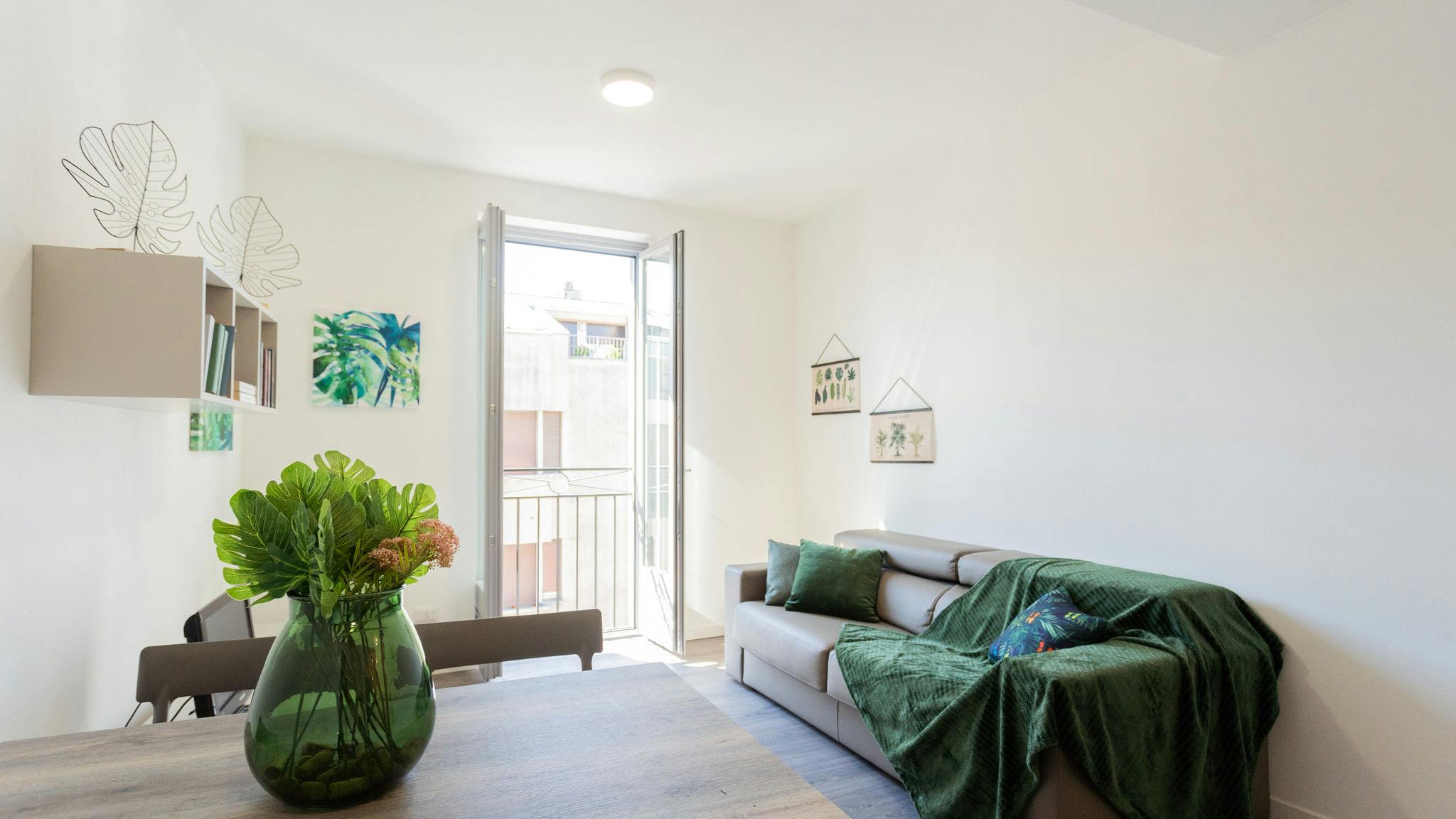Apartment for rent for €1 per month in Como, Via Giuseppe Garibaldi