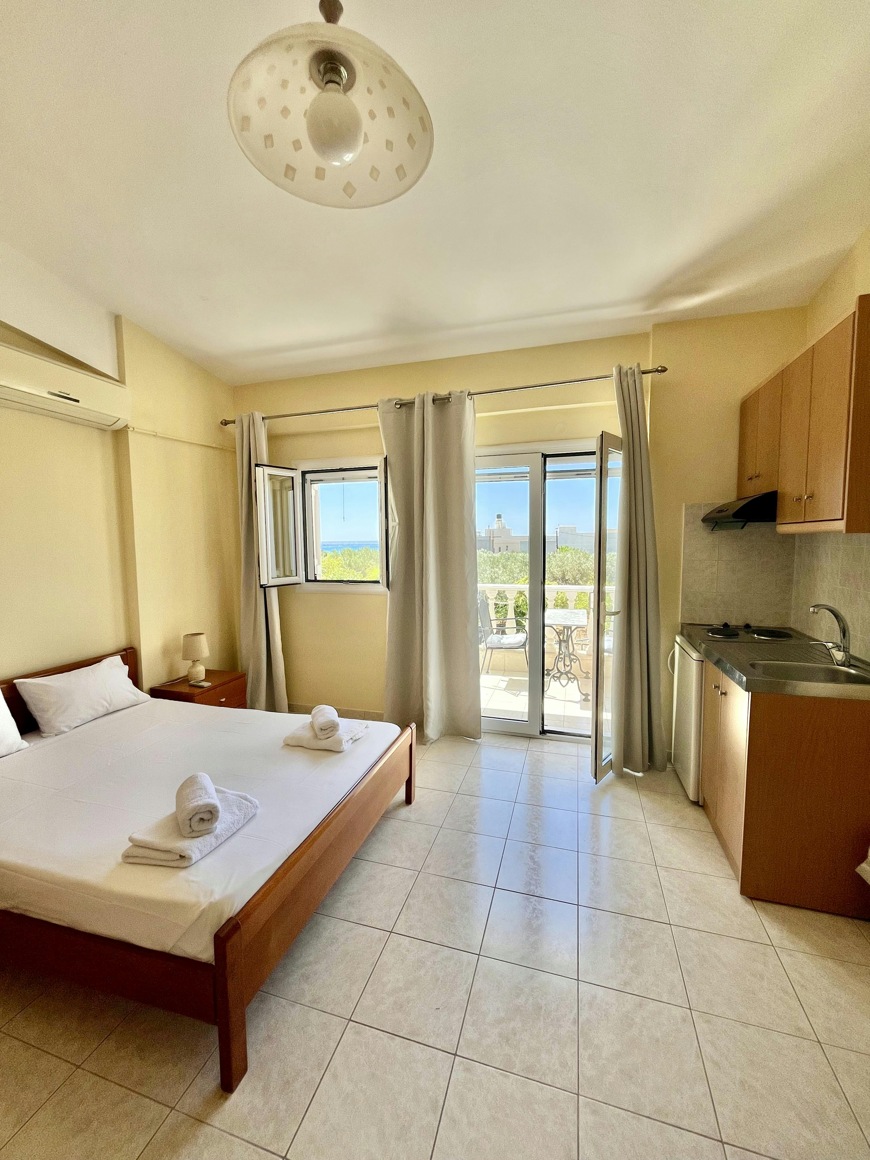 Studio te huur voor € 1.250 per maand in Minoa Pediada, Eparchiaki Odos Tsoutsoura - Kastellianon