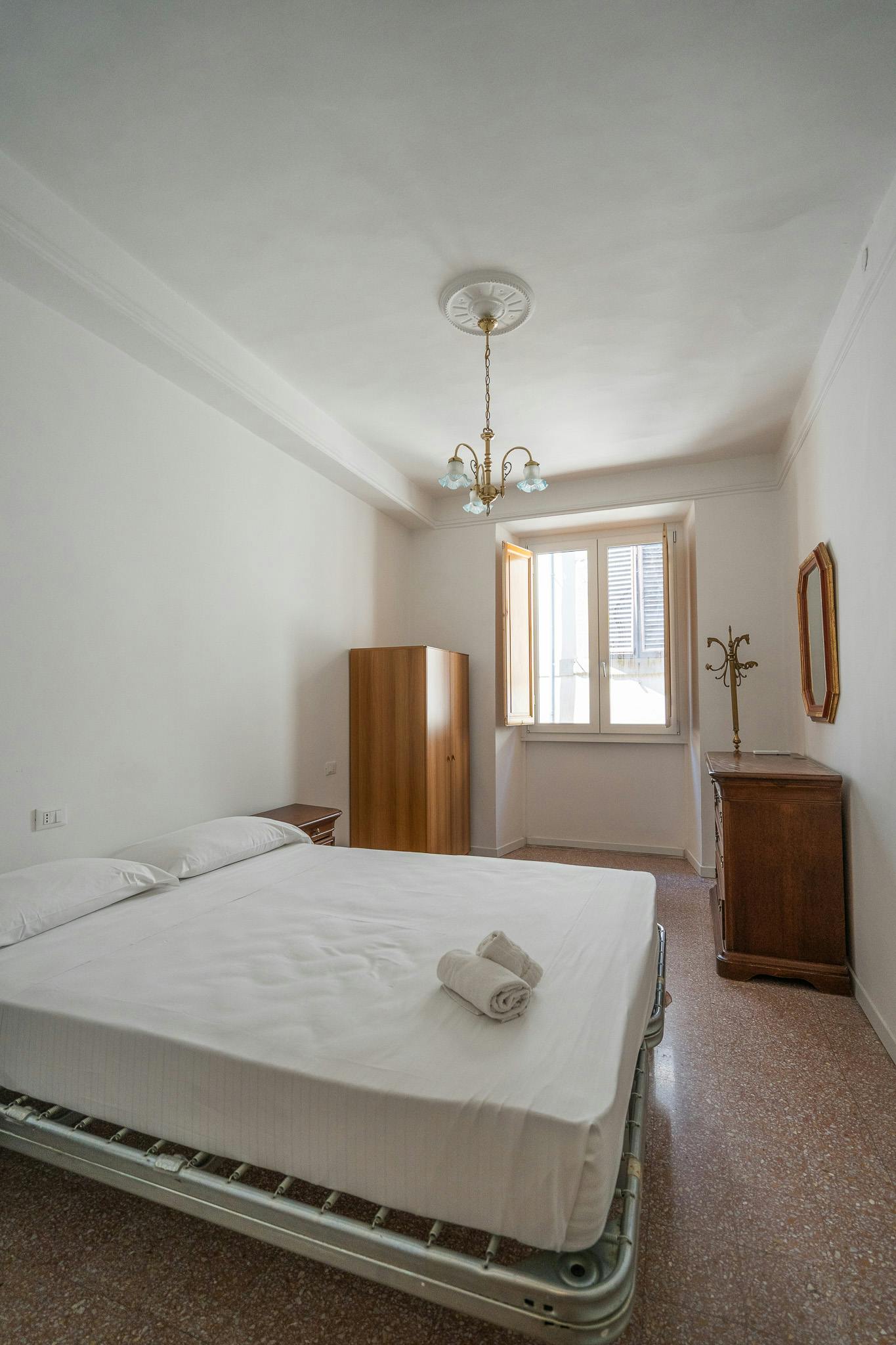 Borgo degli Albizi, Florence preview