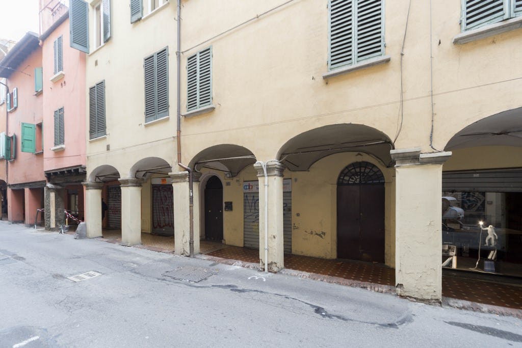 Via Nosadella, Bologna preview