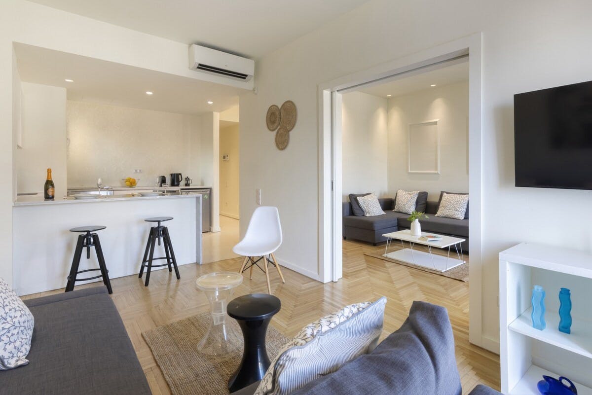 Apartment for rent for €950 per month in Athina, Deligiorgi