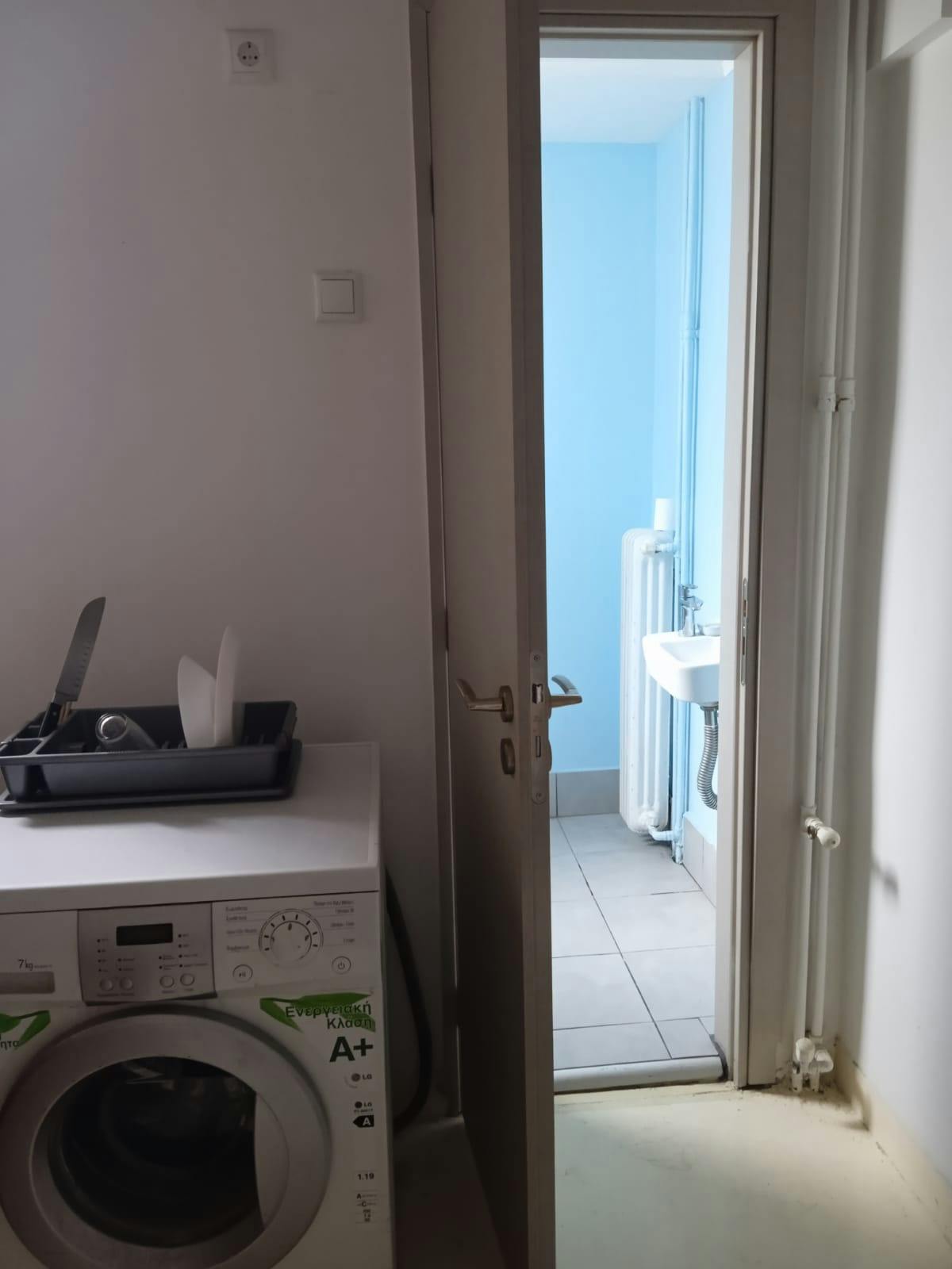 Single room Athens, 1 bed, 20m² — photo 10