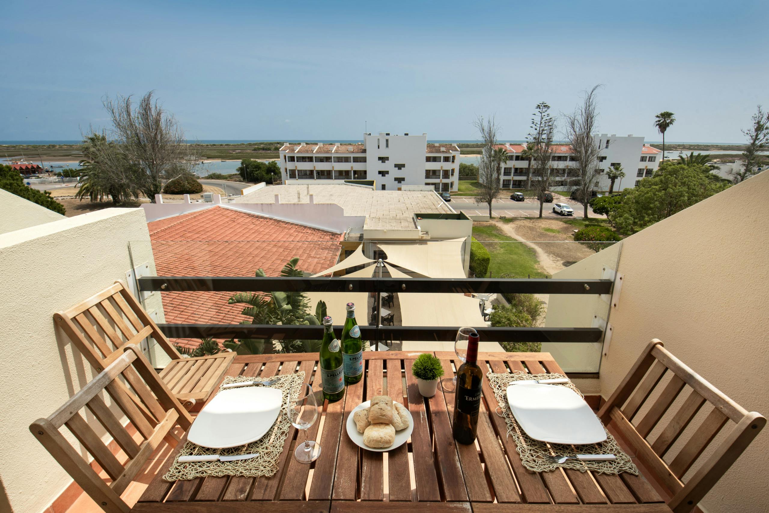 Appartement te huur voor € 9.999 per maand in Cabanas, Avenida Ria Formosa