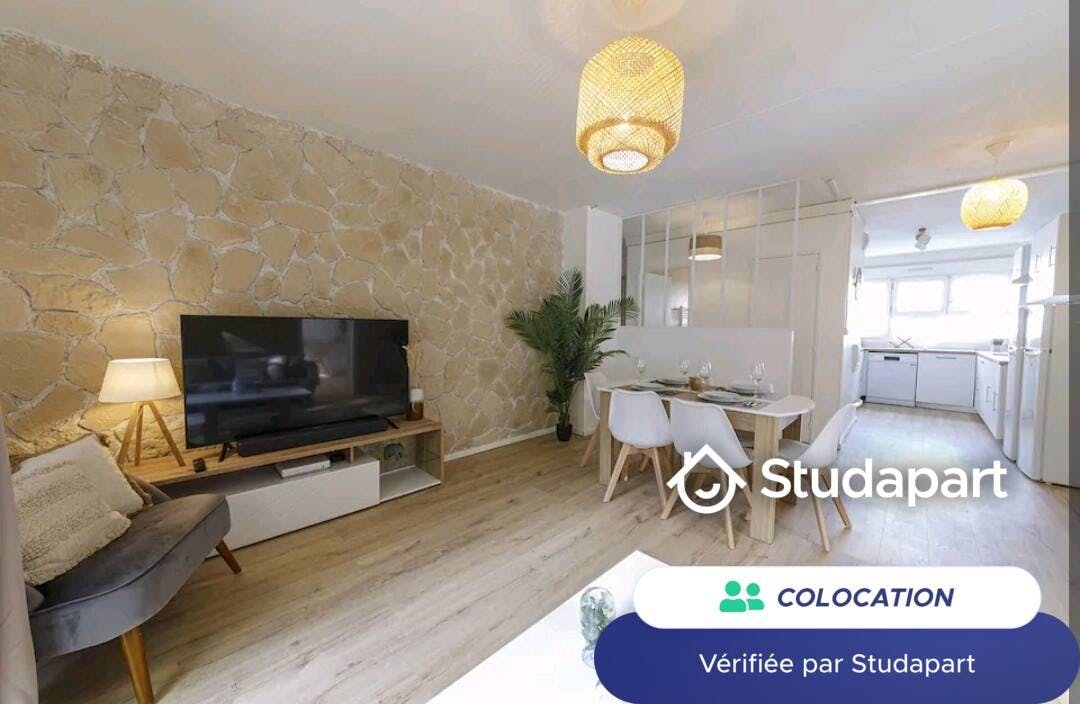 Private room for rent on Rue Marceau, Laval - View 4