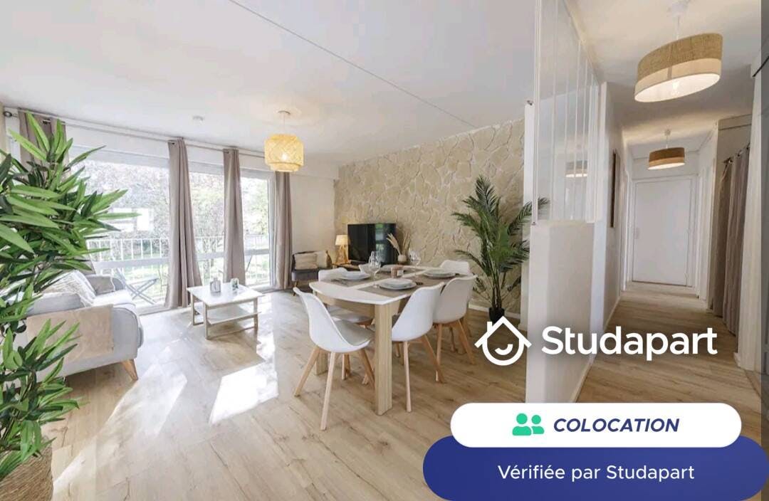 Private room for rent on Rue Marceau, Laval - View 5