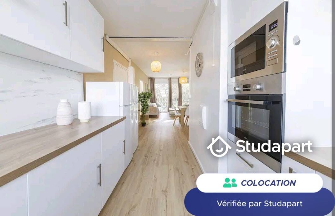 Private room for rent on Rue Marceau, Laval - View 6