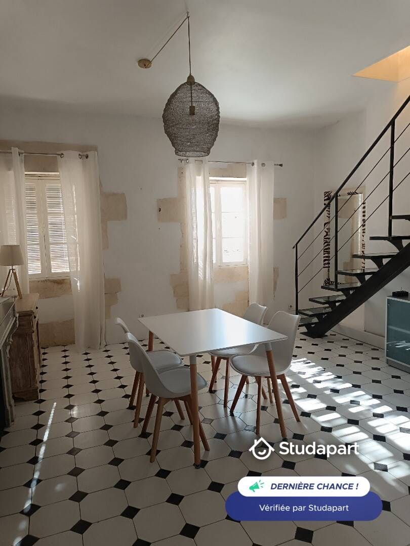 Apartment for rent on Boulevard Alphonse Daudet, Nîmes