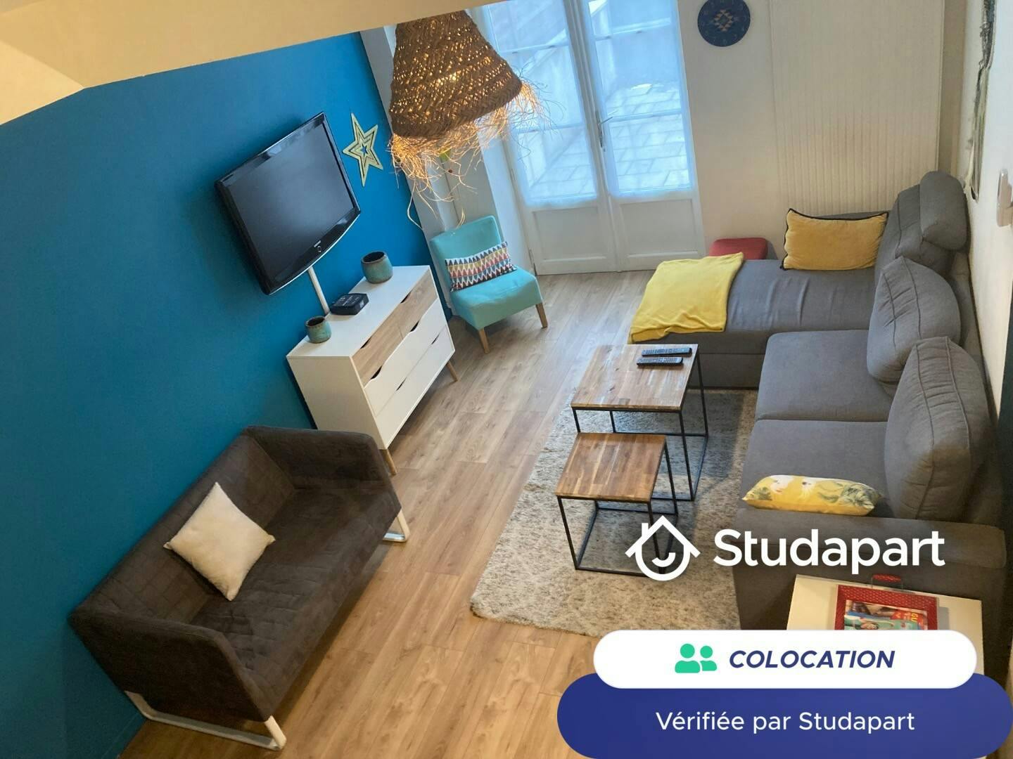Chambre privée à louer pour 400 €/mois à Blois, Rue des Lices