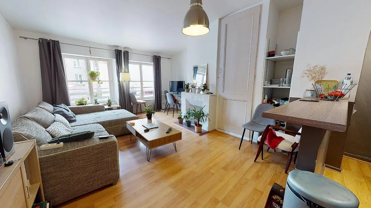 Apartamento para alugar por € 1.095 por mês em Lyon, Rue Neuve