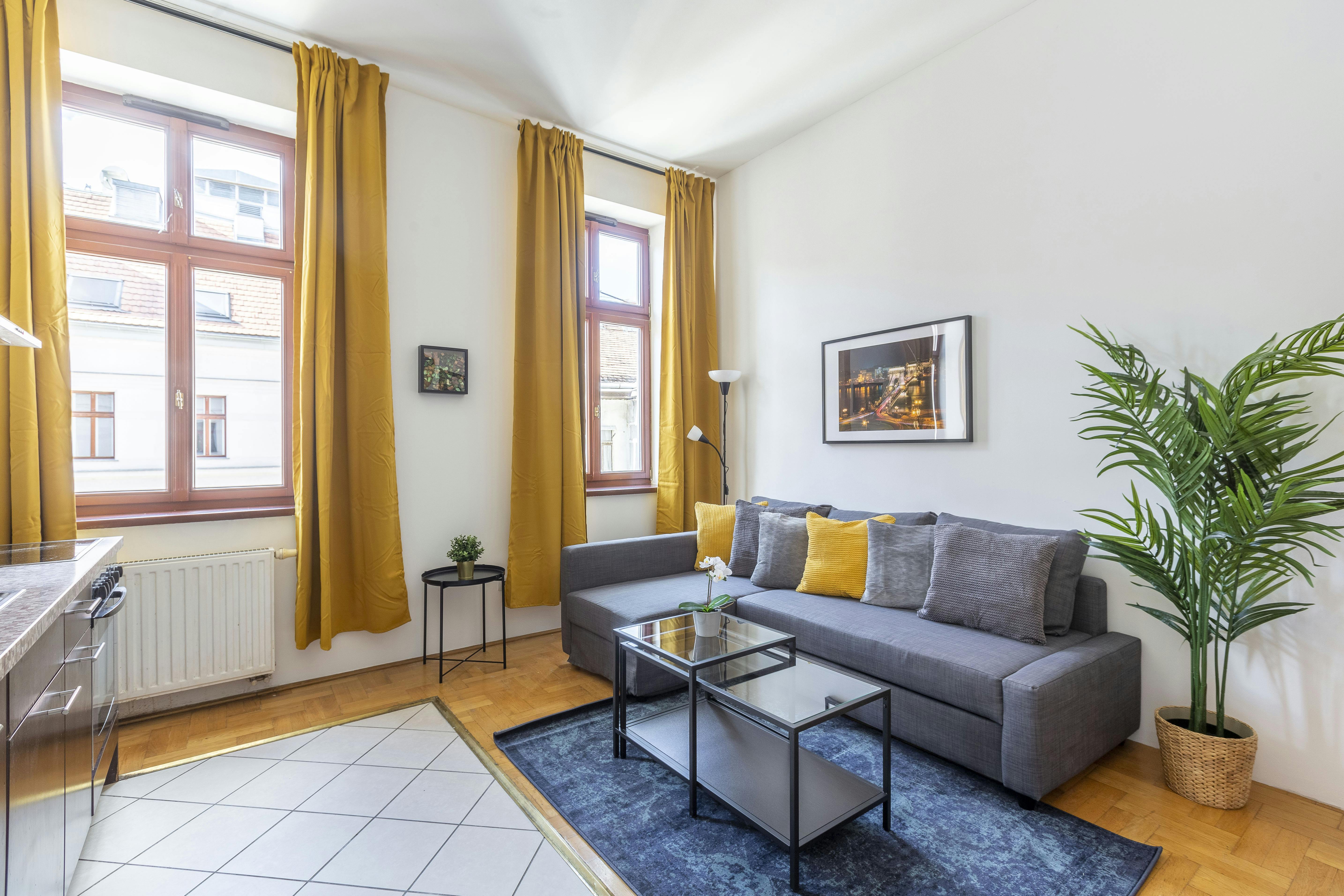 Apartment for rent for HUF 541,673 per month in Budapest, Király utca