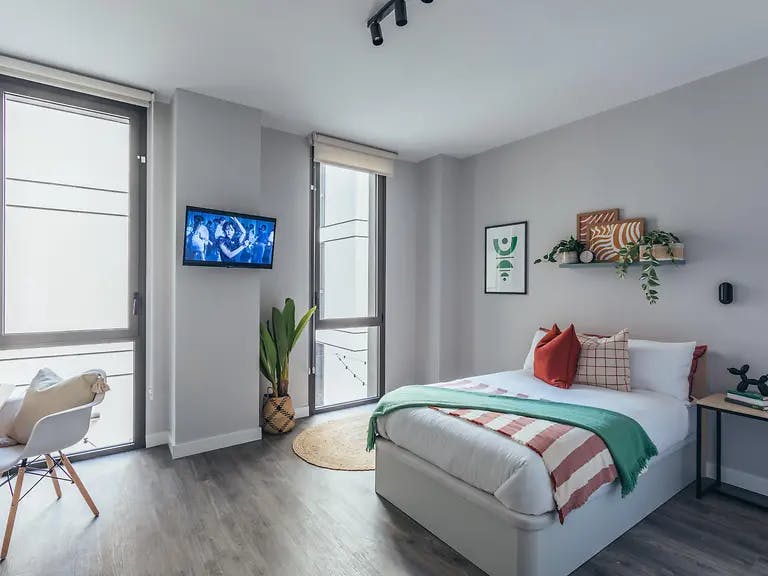 Studio for rent for €1,260 per month in Sevilla, Avenida de la Palmera