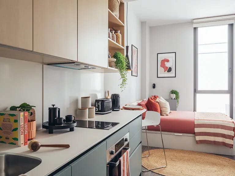 Studio for rent for €915 per month in Sevilla, Avenida de la Palmera