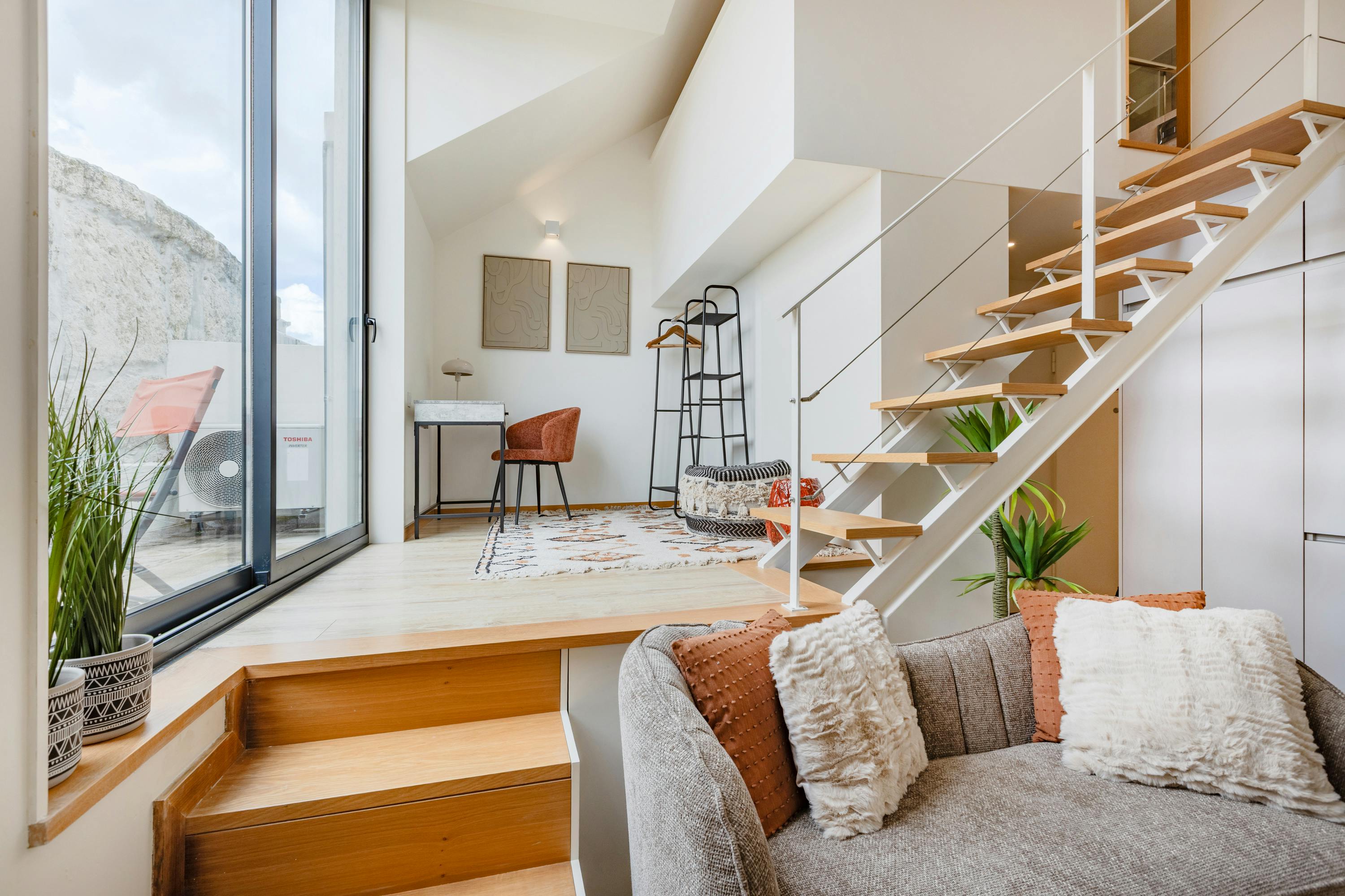 Apartment for rent for €2,920 per month in Porto, Rua do Duque de Saldanha