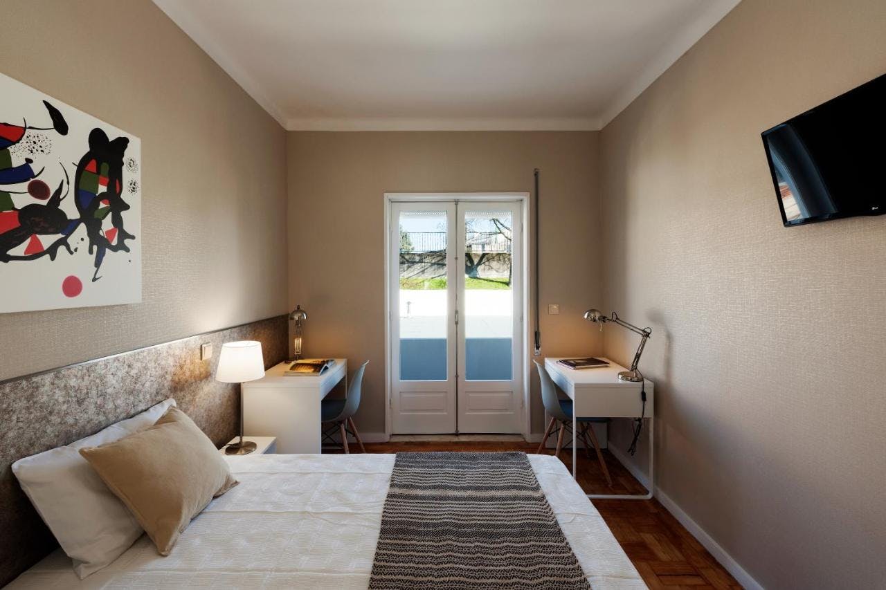 Private room for rent for €570 per month in Porto, Rua de São Dinis