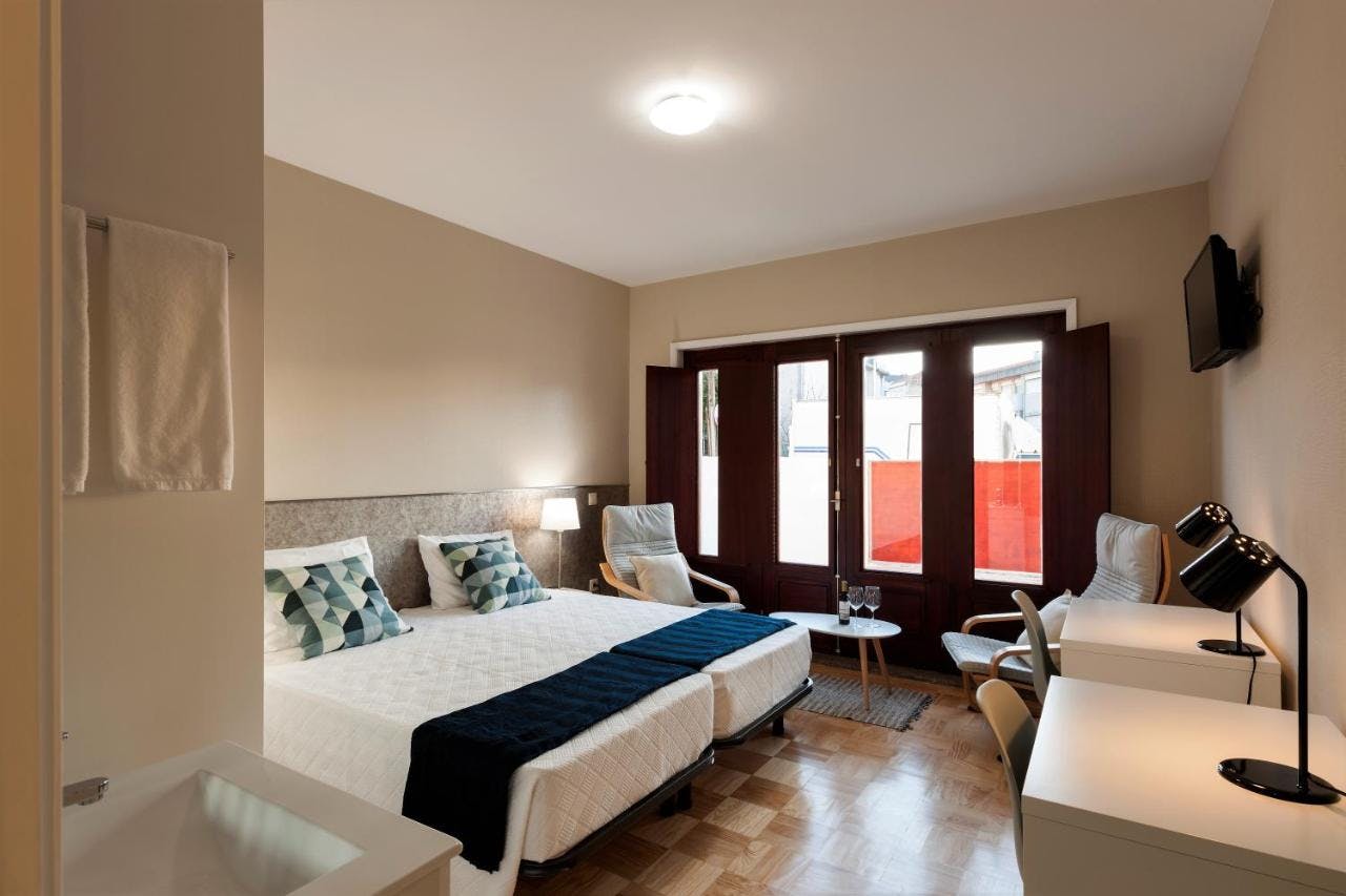 Private room for rent for €570 per month in Porto, Rua de São Dinis