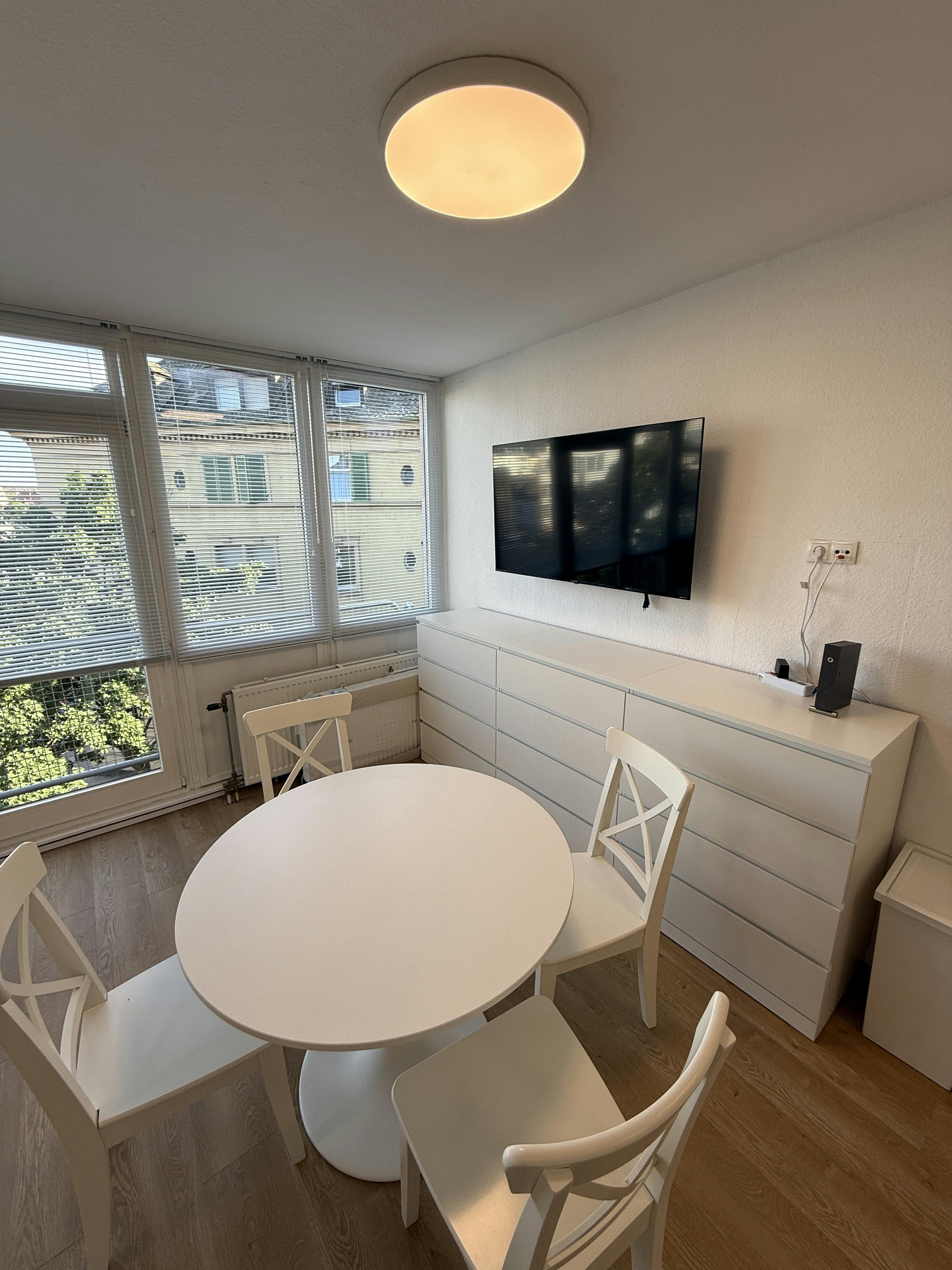 Studio for rent for €1,300 per month in Ludwigshafen am Rhein, Knollstraße