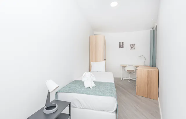 Private room in Avenida Elias Garcia, Lisbon (1642770) room image 2